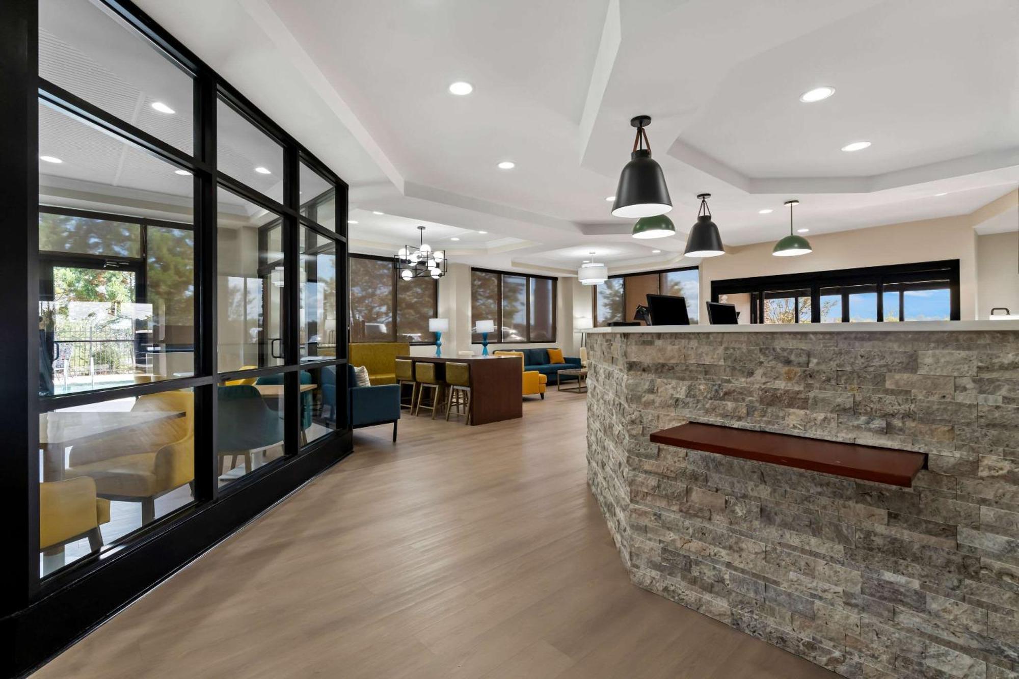 Comfort Suites Augusta Riverwatch Exterior foto